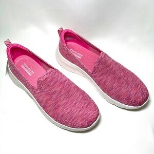 Skechers Pink Air Cooled Goga Mat Shoes Size 8.5 NWT